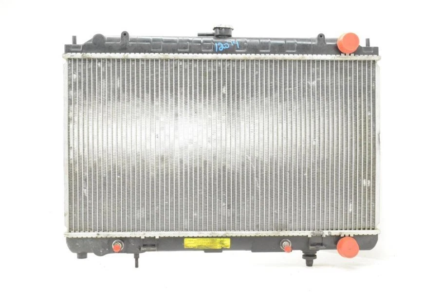 1995-1998 Nissan 240SX S14 Coupe Radiator Assembly - Imagem 1 de 4
