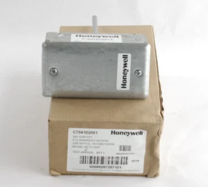 Honeywell C7041D2001 20K Ohm Immersion Temperature Sensor 5 Length - Open Box - Picture 1 of 12