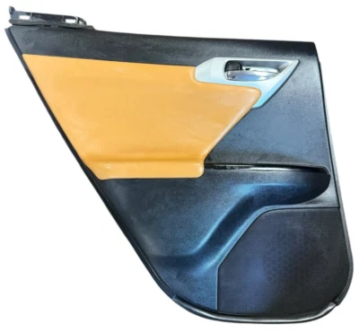 LEXUS CT200H 2011-2017 INTERIOR TRASERO IZQUIERDO PUERTA DEL CONDUCTOR PANEL DE TARJETAS NEGRO/MARRÓN OEM Foto 1 de 4