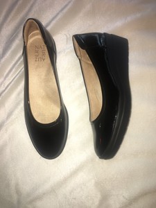 naturalizer women's dove wedge pump