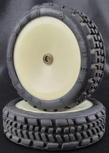 Vintage RC-10 White Trinity Rims Front Vint IMEX Road Dawg Tires Full Bearings - Picture 1 of 11