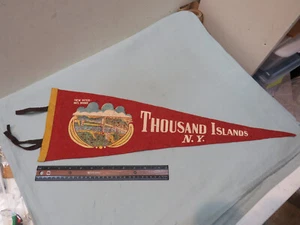 Vintage Thousand Islands NY Felt Pennant, New International Bridge - Picture 1 of 3