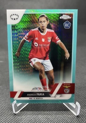 2022-23 TOPPS CHROME UEFA WOMENS ANDRIA FARIA ROOKIE RC #21 AQUA BENFICA - Image 1 of 4