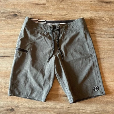 Volcom Gray 4 Way Stretch Board Shorts Size 30 - Image 1 of 3