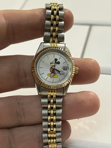Woman’s Disney Mickey Mouse Watch Date Gold Silver Metal Band Works New Battery - Picture 1 of 3