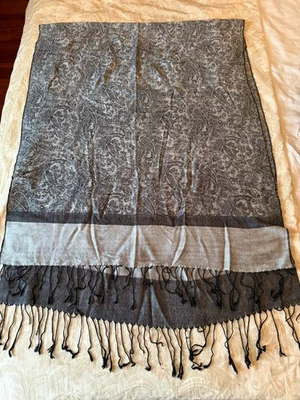 Mantón envolvente Pashmina bufanda cachemir + seda cachemir jacquard negro y gris Foto 1 de 4