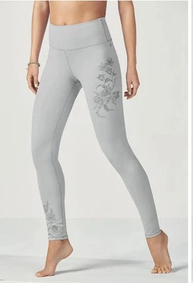 Leggings deportivos Fabletics Define Powerhold cintura alta gris talla mediana  Foto 1 de 4