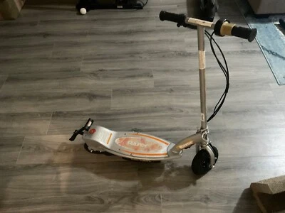 VERY RARE RAZOR E-SPARK SCOOTER ELECTRIC SCOOTER - Image 1 of 4