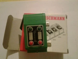 COMANDO A TASTIERA PER SEGNALE SEMAFORICO A UNA PALETTA ART. 6927 FLEISCHMANN - Picture 1 of 1