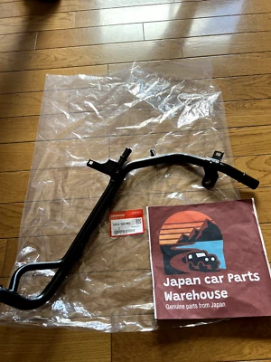 Genuine HONDA OEM CR-V RM1 RM4 2012-2014 Metal Heater Pipe 19510-R40-A60 - Image 1 of 4