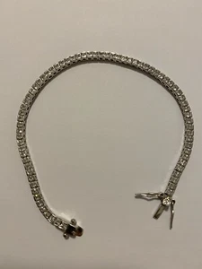 BRACCIALETTO COLORE ARGENTO CON STRASS, SILVER COLOR BRACELET WITH RHINESTONES - Foto 1 di 6