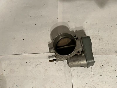 L26 - OEM 2004 GMC ENVOY XUV THROTTLE BODY  031 03F 0724 - Изображение 1 из 3