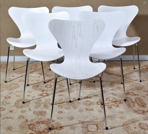 Mid-Century Danish Arne Jacobsen for Fritz Hansen White Series 7 Chairs Set of 6 Cover