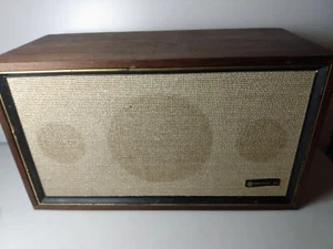 Altavoz de gabinete de madera para estantería de nogal vintage Criterion 50 Japón - Imagen 1 de 10
