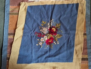 Vintage Bucilla Needlepoint Petit Point Lt Dark Blue Floral Poppy Pillow 29x29 - Picture 1 of 4