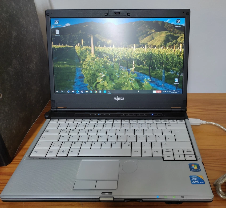 Fujitsu Lifebook S760 Notebook i5 8GB RAM 256GB SSD Win10 Top auch der Akku 1a - Bild 1 von 4