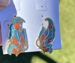 Pendientes Perforados Mariposa Esmalte Cloisonné De Colección Turquesa, Rosa, Dorado, Tono Dorado - Imagen 1 de 2