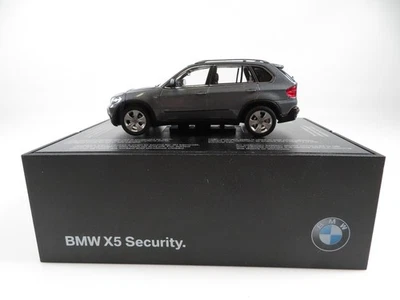 1:43 Minichamps BMW X5 Security  - Bild 1 von 4