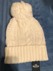 NWT Hollister Women Girl White Knit Hat With Pom Pom $24.95 Cute! - Picture 1 of 8