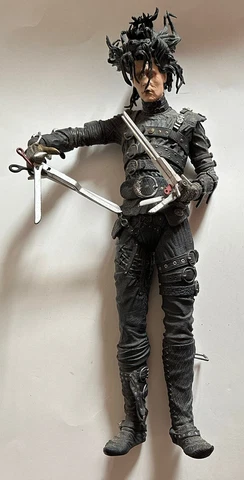 VINTAGE EDWARD SCISSORHANDS 18" ACTION FIGURE MCFARLANE Cover