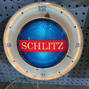 VINTAGE 1961 SCHLITZ BEER MOTION SPINNER CLOCK LIGHT UP SIGN - Picture 1 of 18