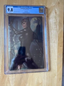 CATWOMAN: UNBEDECKT #1 CGC 9.8! STANLEY ""ARTGERM"" LAU VIRGIN FOLIENABDECKUNG!! - Bild 1 von 5