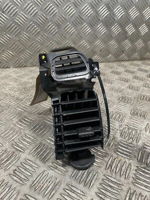 MITSUBISHI L200 2.5 DI-D  2006-2014  Air Vent Side Right O/S MN123711XA - Image 1 of 4
