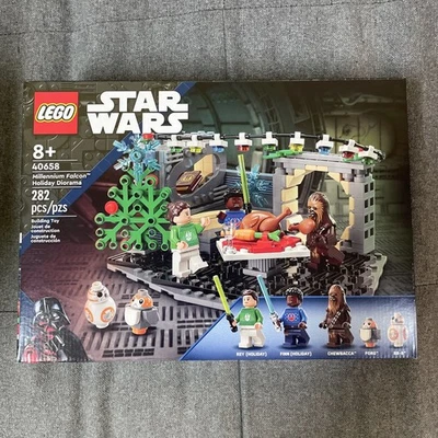Lego Star Wars Millennium Falcon Holiday Diorama Set 40658 4 minifigs Sealed Box - Image 1 of 4