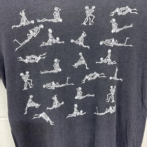 T-shirt vintage scheletro posizioni sessuali taglia media rara originale sbiadita nera - Foto 1 di 20