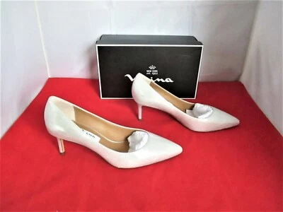 Zapatos de tacón medio Nina Nina60 $89 - talla 8 W EE. UU. - gamuza reflectante plateada Foto 1 de 4