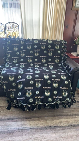 Milwaukee bucks basketball team please blanket Cover