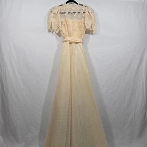 Vintage ILGWU UNION MADE Fairy Modern Edwardian CREAM Wedding Gown Dress Size 4. - Picture 1 of 24