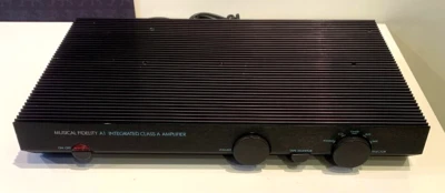 Amplificatore integrato in classe A MUSICAL FIDELITY A 1 usato vintage audio - Immagine 1 di 2