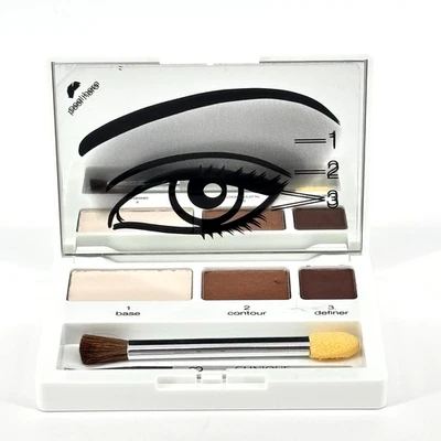 NUEVO Trío de sombras de ojos Clinique CHIP DE CHOCOLATE/BRONCE CON MANTEQUILLA/OSO DE PELUCHE defecto Foto 1 de 4