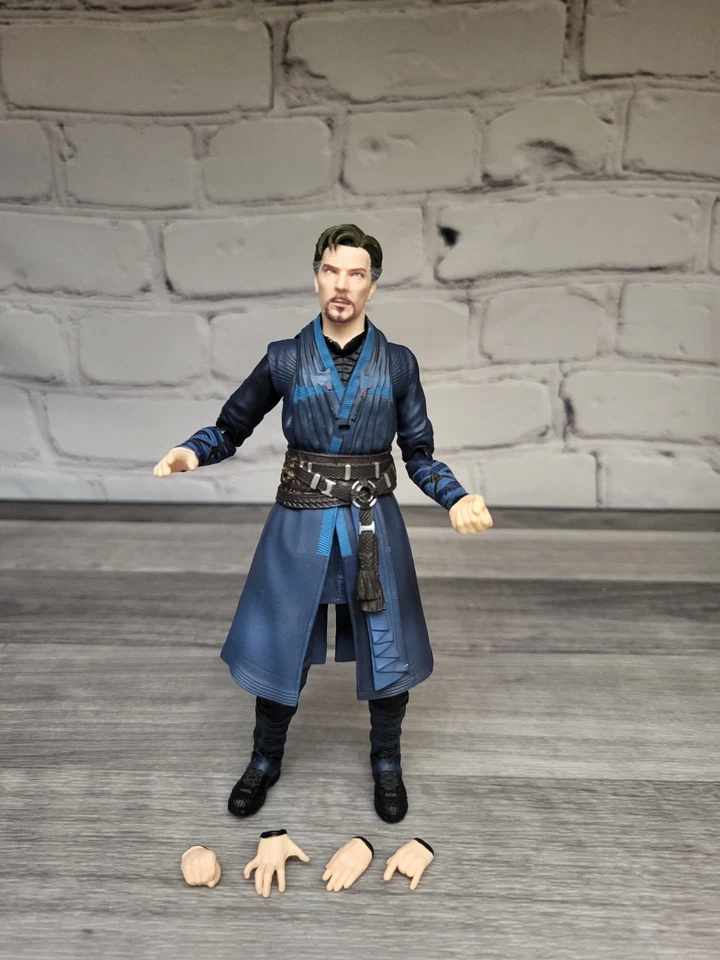 Figura Bandai S.H.Figuarts Doctor Strange Marvel MCU *Forraje* No Completa  Foto 1 de 4