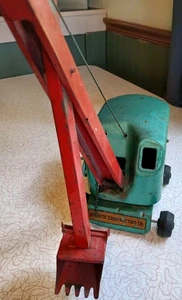 Vintage 1954 "Structo Construction Co." Green/Red Pressed Steel Steam Shovel - Picture 1 of 14