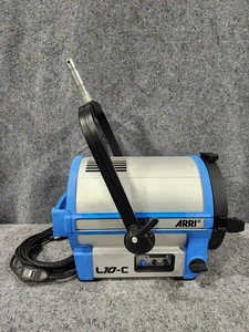 ARRI L10-C LED Color RGB+W 2,800k-10,000k Focusable Fresnel w/Switch Cord *90 hr - Picture 1 of 19