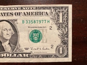 1995 $1 Web Note B33587977H - Run 6 - Block 5/9 - Rare - Picture 1 of 4