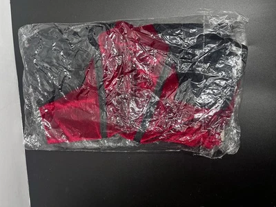 Frederick’s Of Hollywood Regina 红色 Crush Velvet 黑色花边泰迪/紧身衣 Med — 第 1/3 张图片