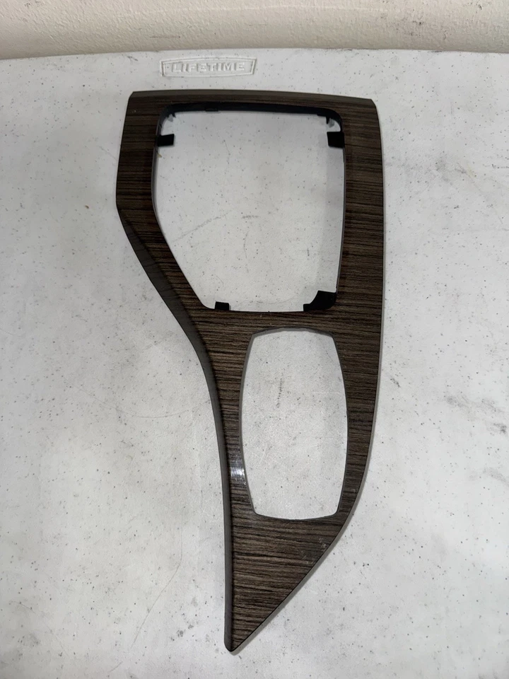 BMW X1 2012-2013 - Consola central panel de ajuste/bisel 2991699 Foto 1 de 4