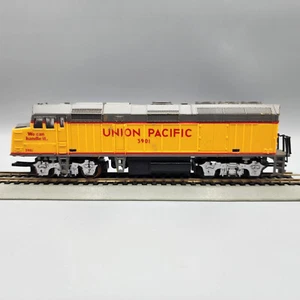 HO lebensechte Lokomotive Union Pacific F40PH angetriebene Dieselkabine #3901 läuft/leuchtet - Bild 1 von 7