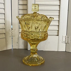 Plato de caramelo Fostoria Glass Windsor Crown Sakier cubierto con patas 9” AMARILLO CON TAPA - Imagen 1 de 5