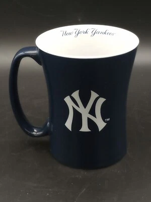 New York Yankees Navy Blue Coffee Cup Mug. Yankees embossed - Image 1 of 4