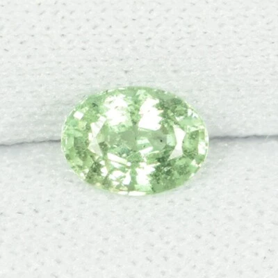 0.67 ct RARE COLLECTOR'S MINT GREEN NATURAL KORNERUPINE  See Vdo ! - Image 1 of 3