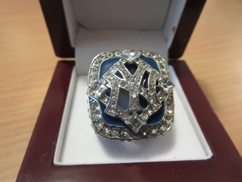 NEW YORK YANKEES 2009 CHAMPIONSHIP RING.  DEREK JETER.  AMAZING HIGH QUALITY Cover