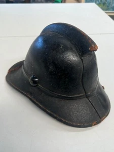 ANTIQUE LEATHER BRITISH FIREMANS HELMET - Picture 1 of 14