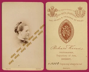 #12706 Derby UK 1880er Jahre. Dame. CDV Foto auf Karton KEENE - Bild 1 von 4