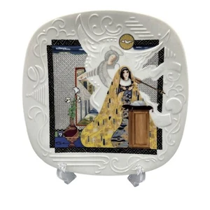 Plato Coleccionable Cuadrado The Annunciation Edición Limitada 9.5" de Eve Licea - Imagen 1 de 5