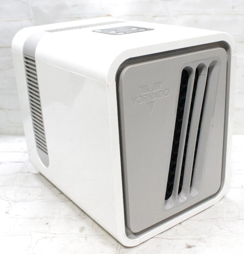 Vornado IR400 Digital Dual Zone Infrared Heater Fan Portable Space 750/1500W - Image 1 of 4