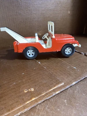 60s70'S tow truck jeep red metal vintage toy steel - Image 1 of 4